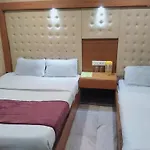 Flattiess ! Hotel Near Mall Road - Open Sitting Area On Terrace With Full Naini Lake View And Mountain Valley View - Wi Fi - Room Service Available - Top Rated Hotel