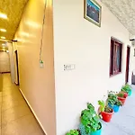 A Premium Hidden Chalet Hotel - Walking Distance From Naini Lake - A Luxury Boutique Stay In Nainital With Newly Decorated Room And Restaurat And Wi Fi - Wondfull Customer Service Awarded