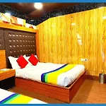 Nainital The Flat#Tiess Near Boat House Club And Naini Lake - Prime Location & Luxury Room - Excellent Customer Service Awarded