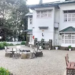 Bhikampur Lodge By Nine Hotels