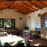 Hotel Niharika Palace