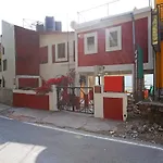 Oyo Home 10312 Spacious Studio Bhowali