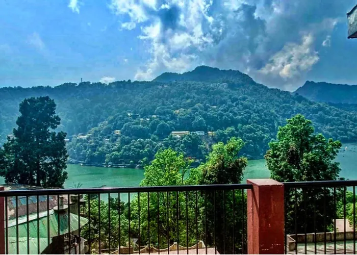The Sukoon Lake View Stays Nainital