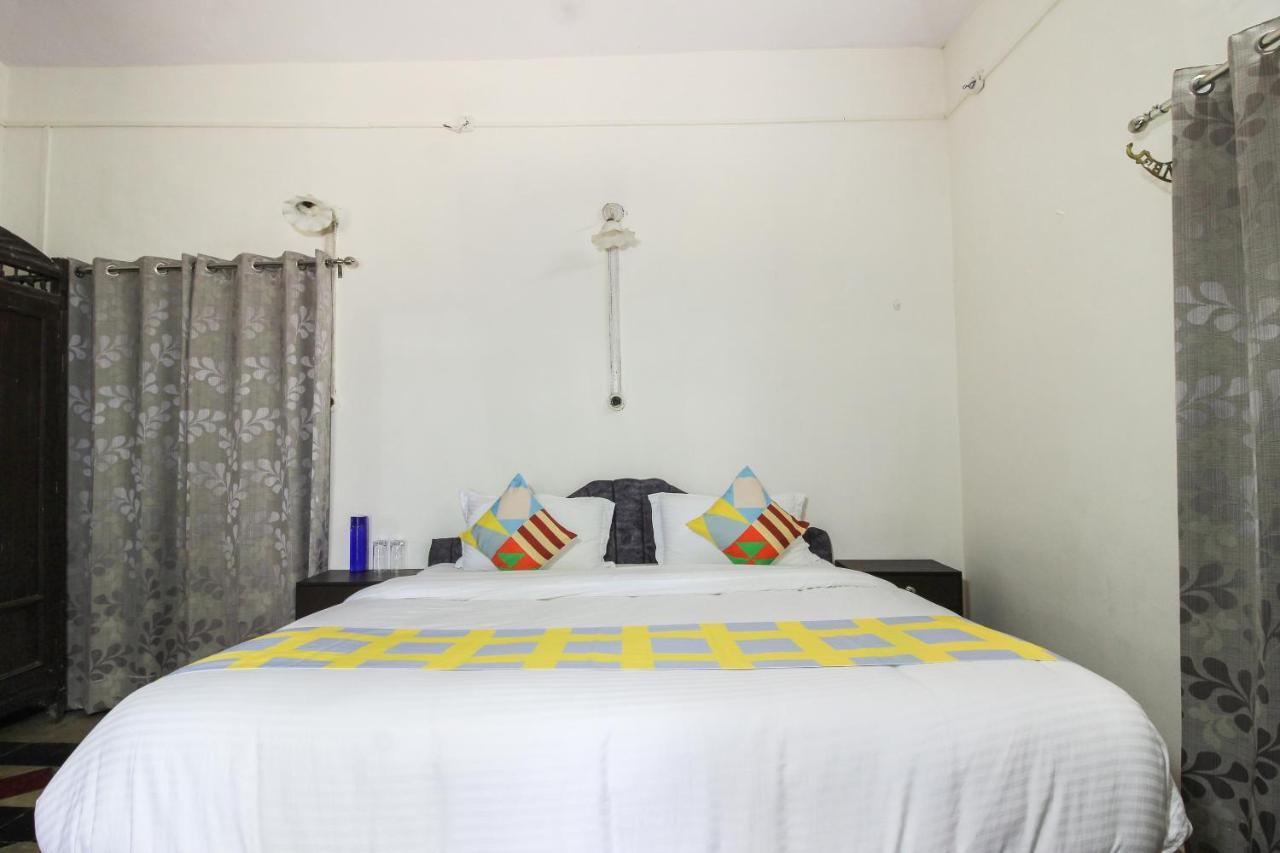 Oyo 77999 Twobk Hilltop 3* Nainital