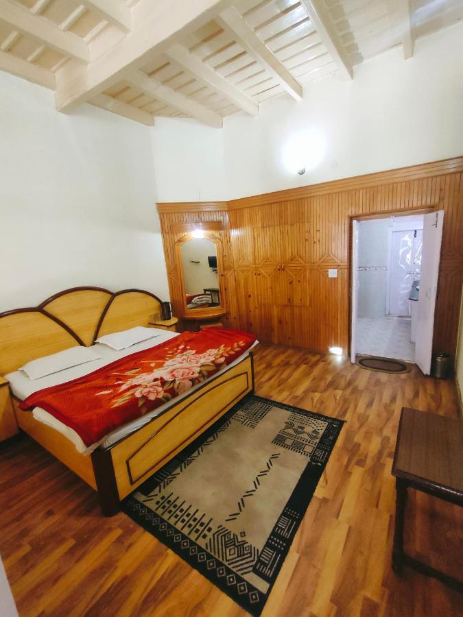 Hotel Elphinstone The Lake Side 3*