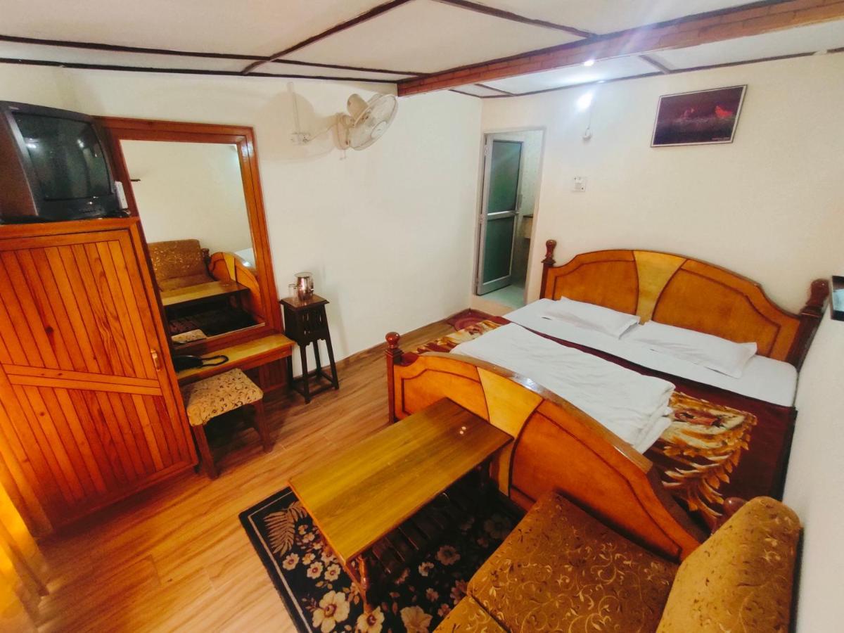 Hotel Elphinstone The Lake Side 3*