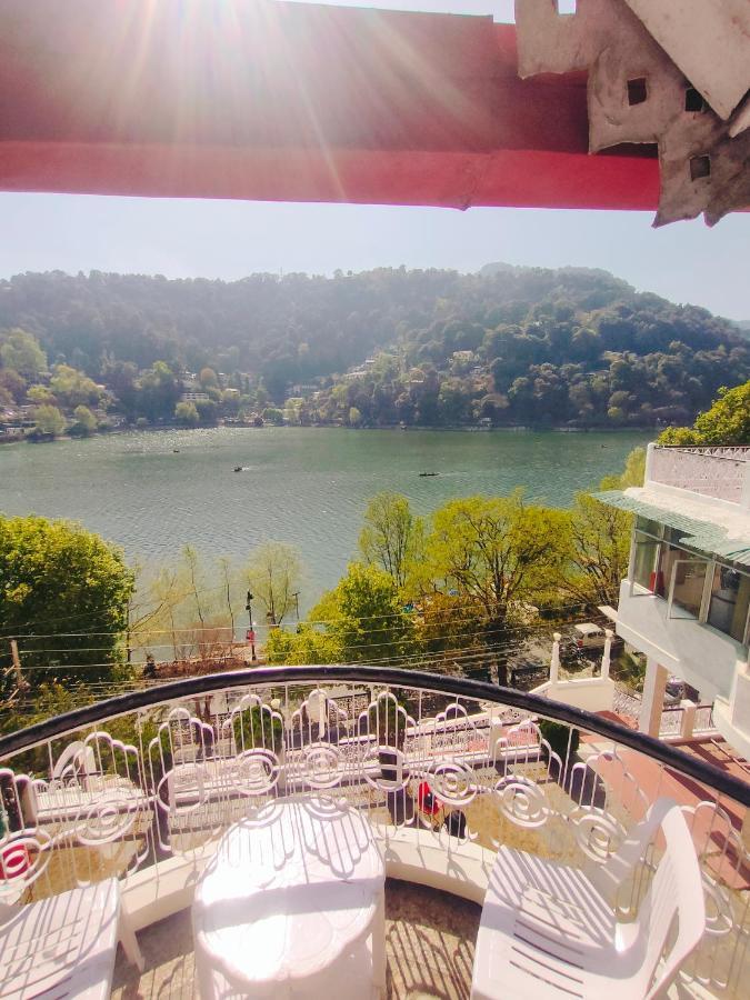 Elphinstone The Lake Side 3* Nainital