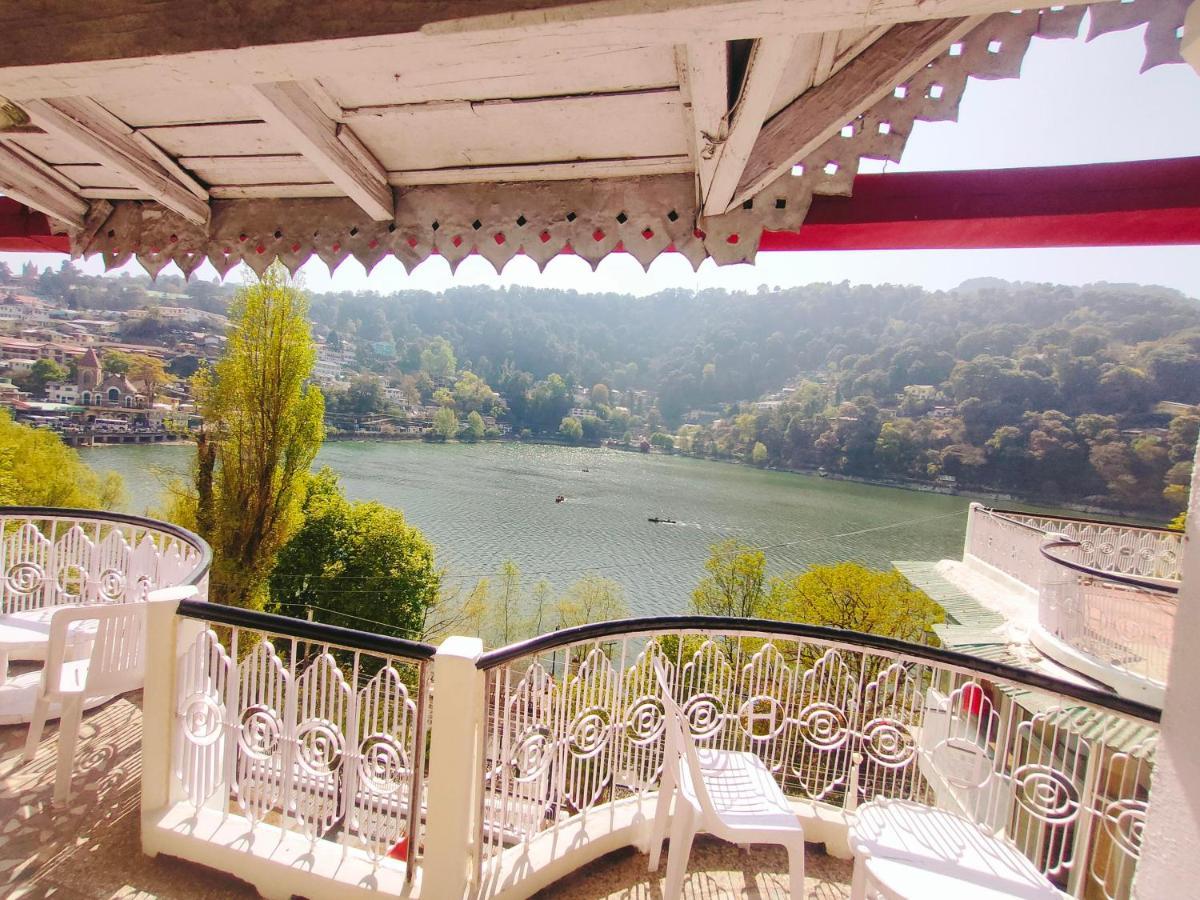Elphinstone The Lake Side Hotel