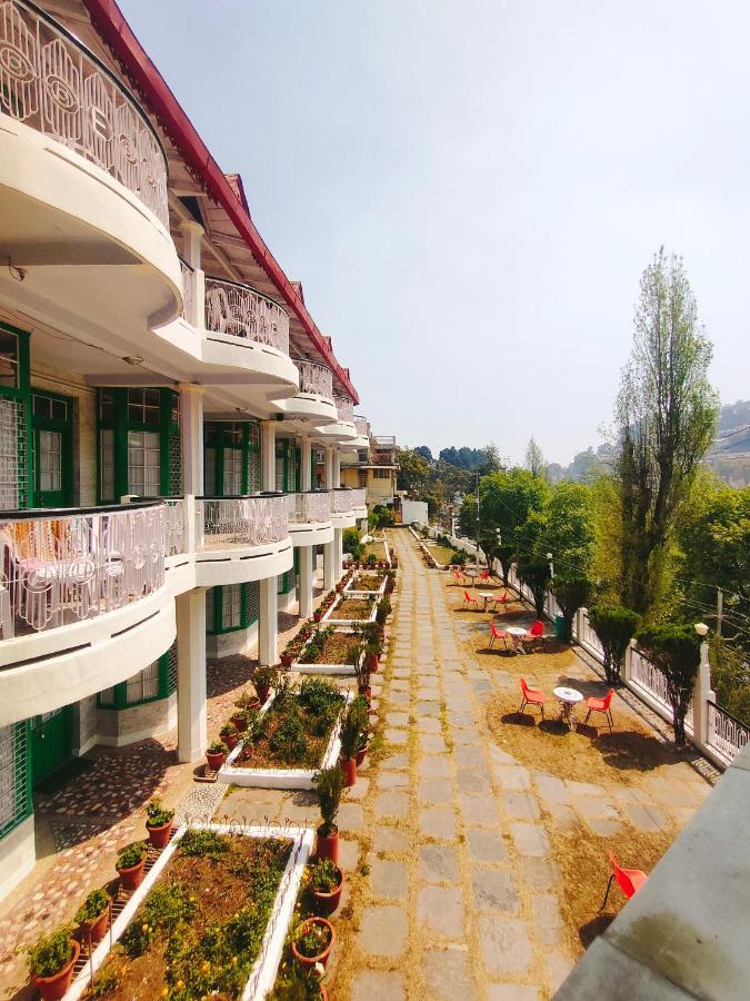 Hotel Elphinstone The Lake Side 3*