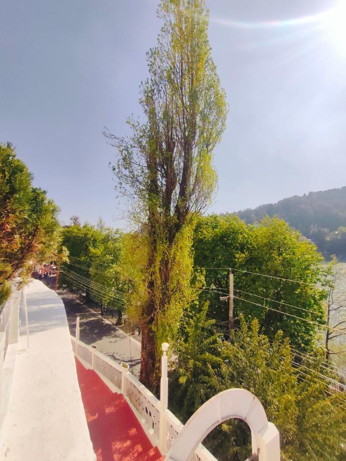 Hotel Elphinstone The Lake Side