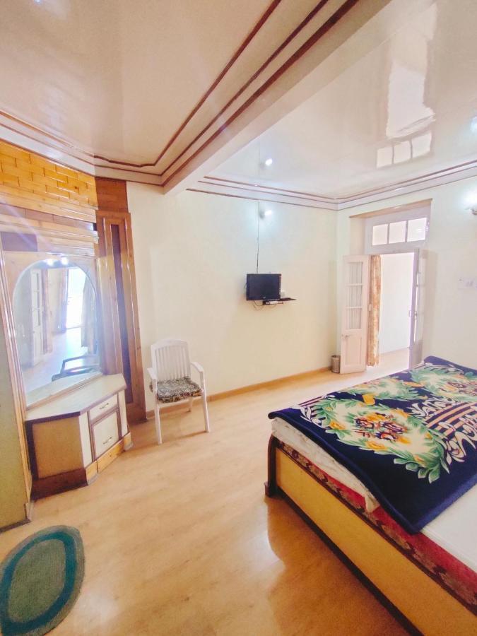 Hotel Elphinstone The Lake Side 3*