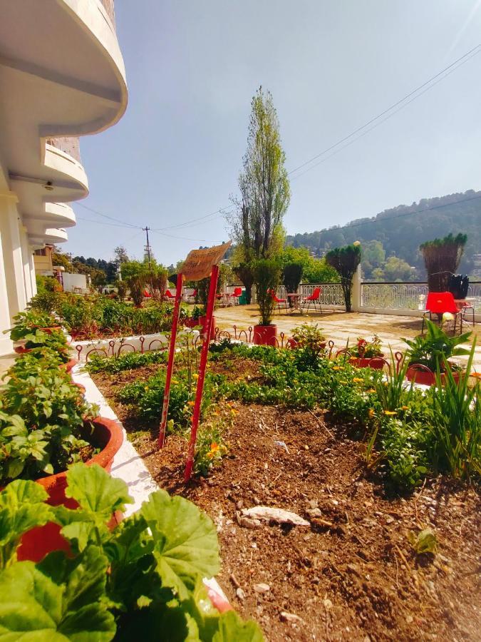 Elphinstone The Lake Side 3* Nainital