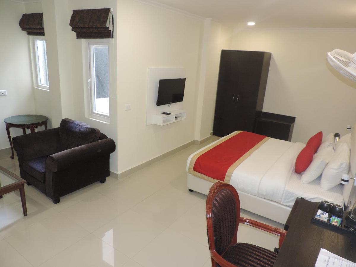 Clarks Inn Bhowali, Nainital Hotel 3*