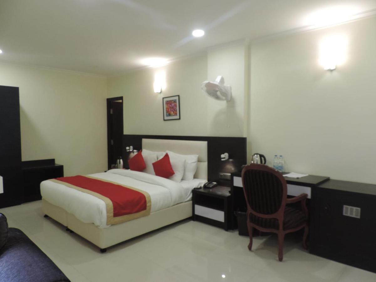 Clarks Inn Bhowali, Nainital