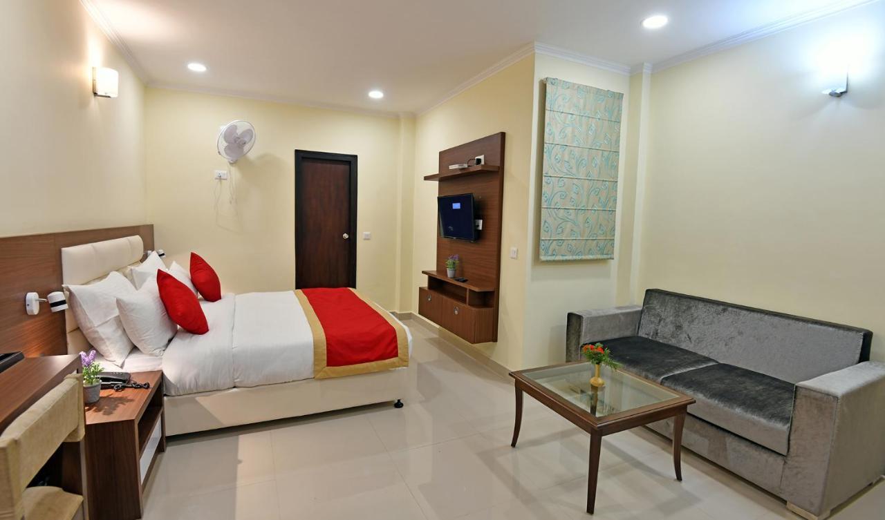 Clarks Inn Bhowali, Nainital Hotel 3*