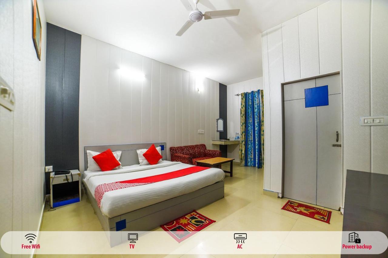 Flagship Rama Blue Point Hotel