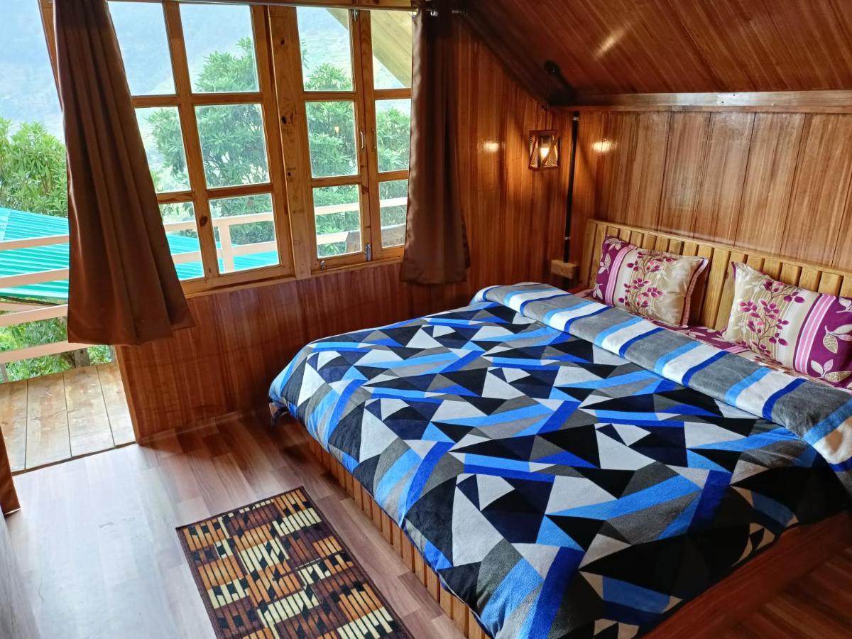 Chiraiyya Pangot Lodge