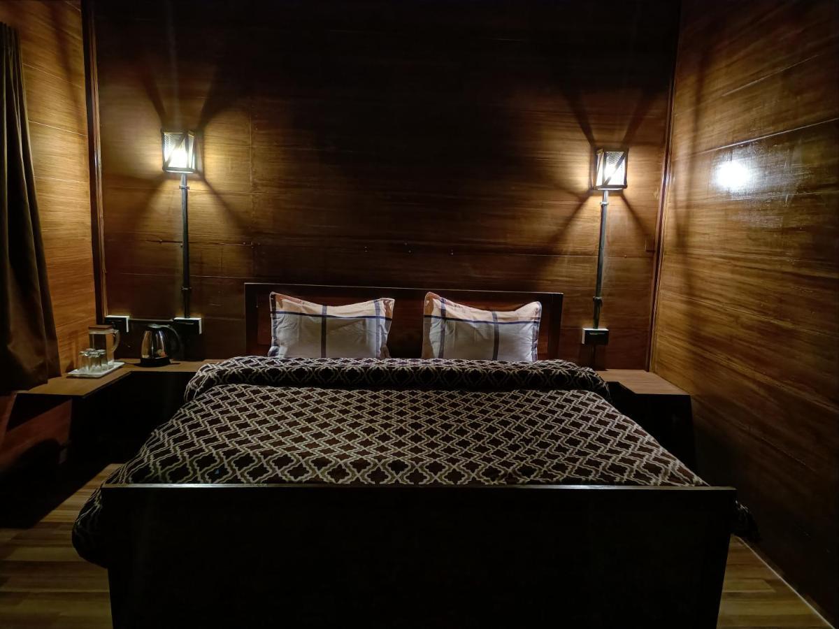 Lodge Chiraiyya Pangot