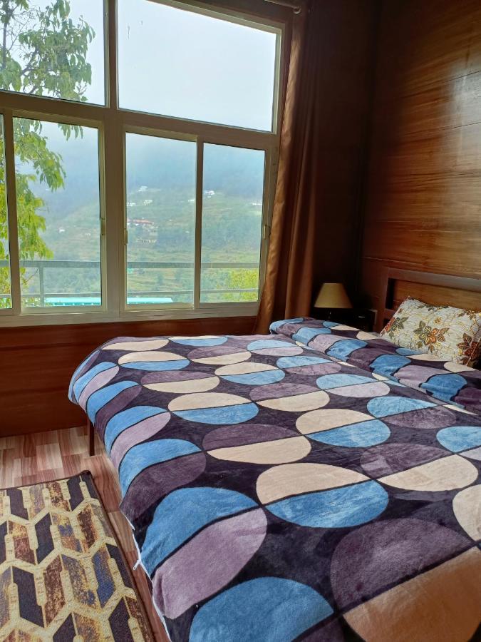 Lodge Chiraiyya Pangot Nainital