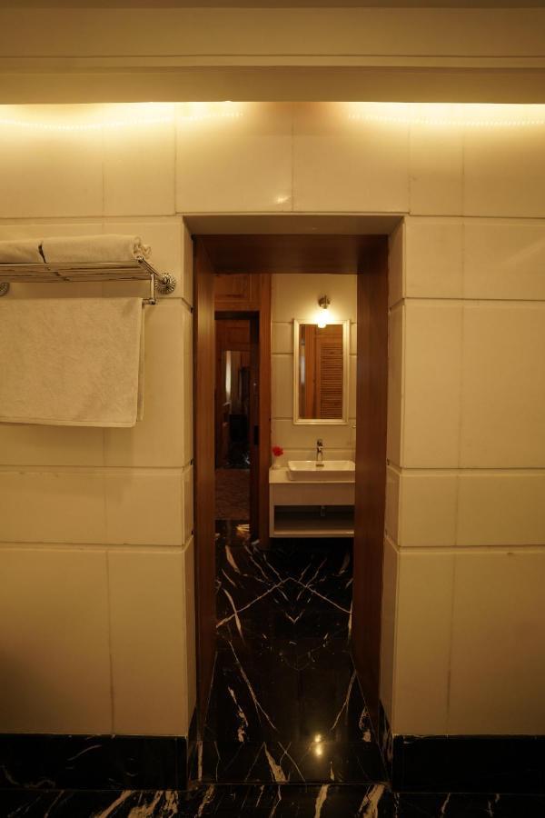 Hotel Swiss & 5*