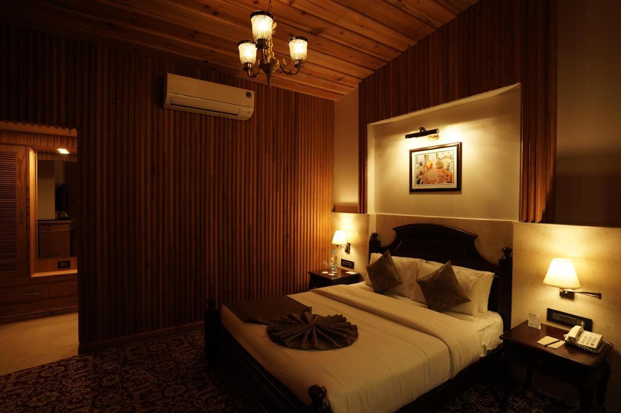 Hotel Swiss & Nainital