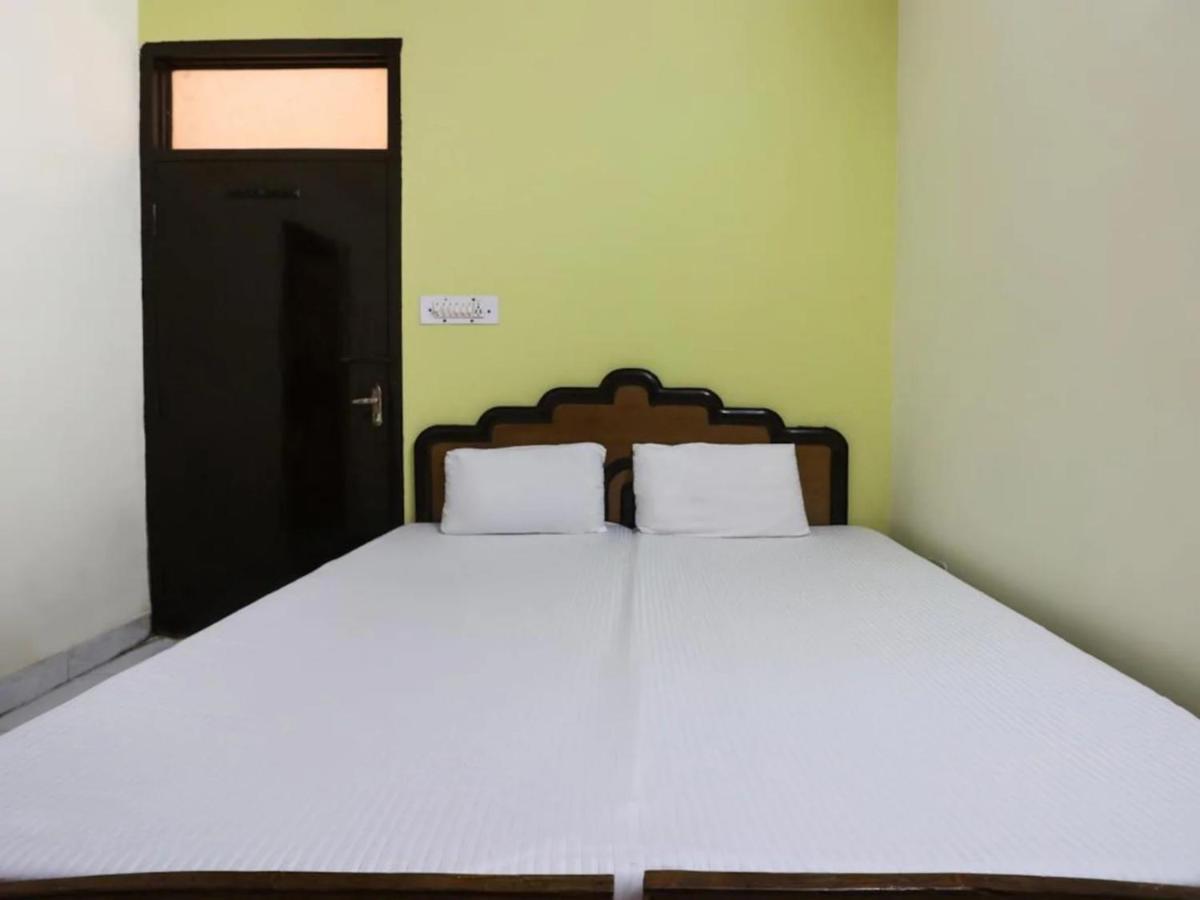 Resort Goroomgo Blue Moon Lake View Mall Road Bhimtal - Best Seller Nainital