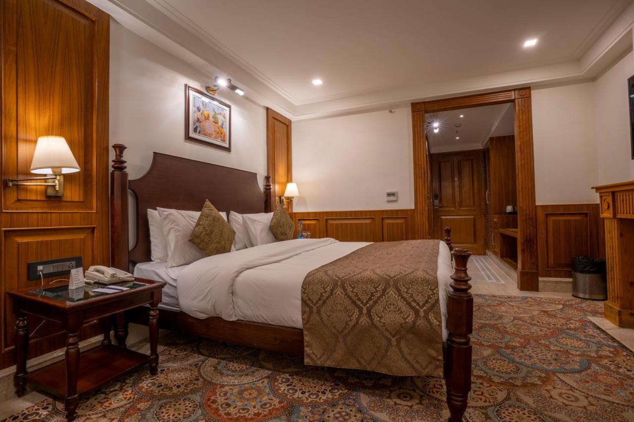 Hotel Swiss & 5*