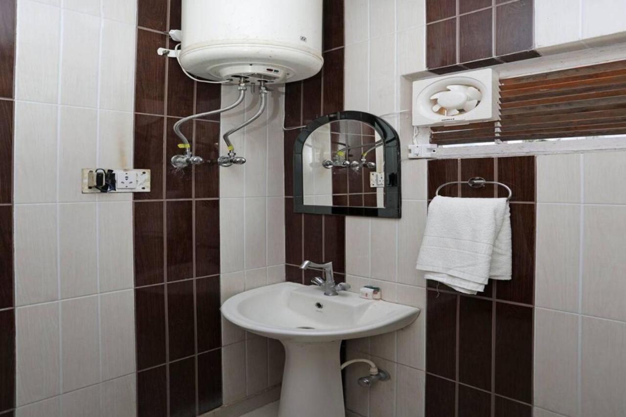 Goroomgo Ankur View Mall Road - Prime Location With Luxury Hotel 3*