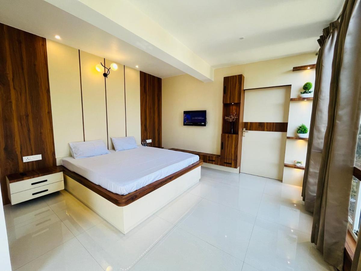 Guest house The White House Nainital