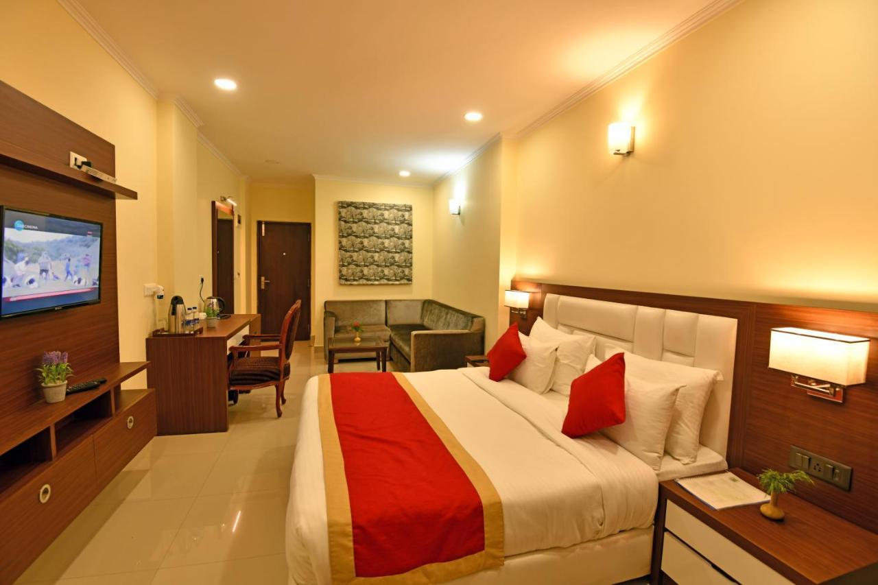 Clarks Inn Bhowali, Nainital Hotel Nainital