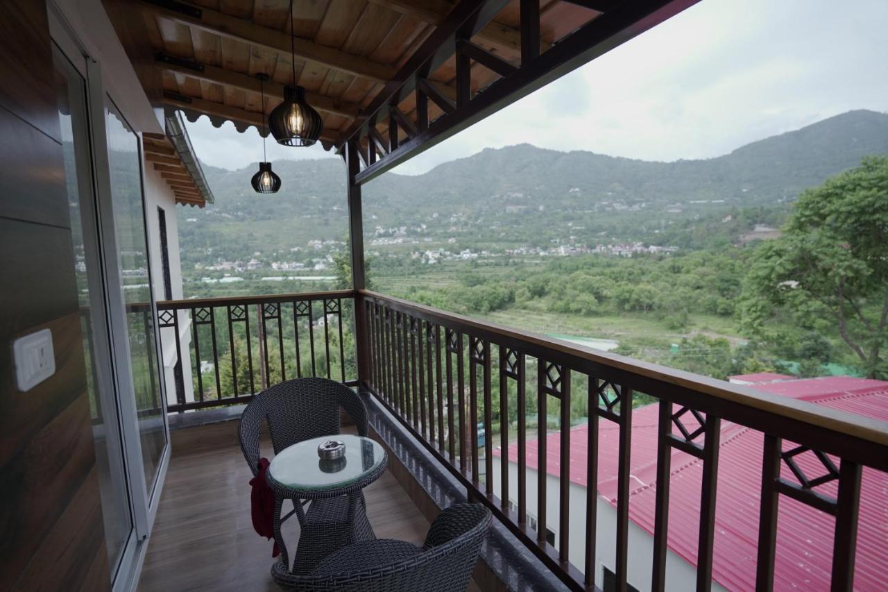 Nivedan And Hotel 5*