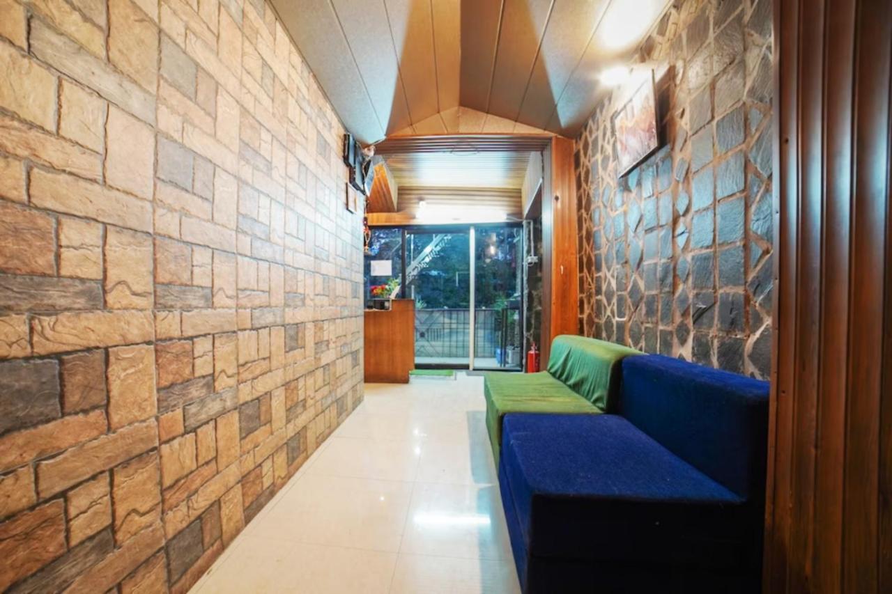 Goroomgo Long View Retreat 3*