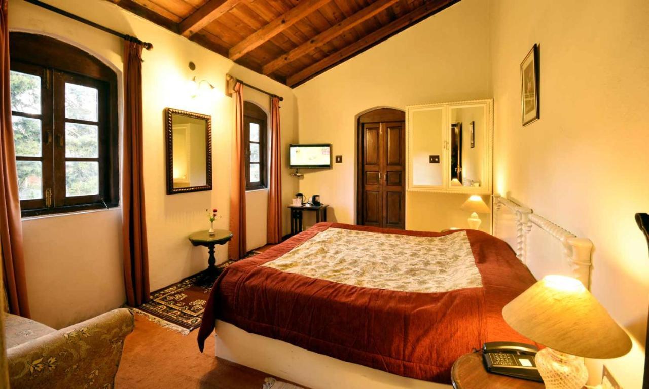 The Palace Belvedere Walkable Distance From Mall Road 4*
