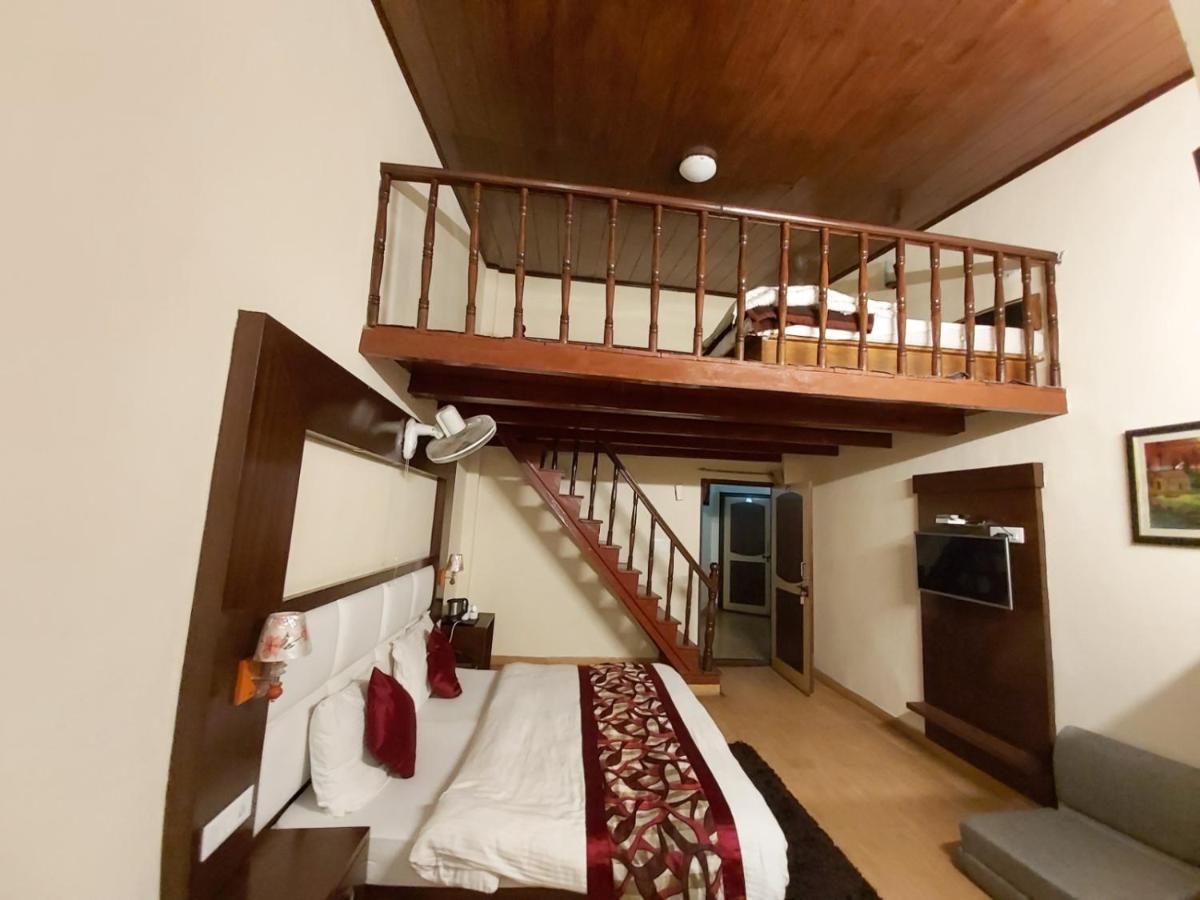 Goroomgo Moon Hotel Nainital