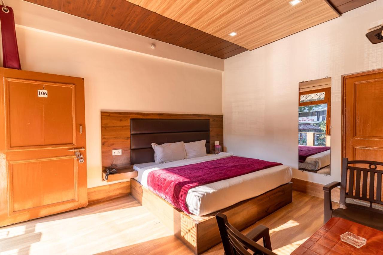 Woodland Hotel *
