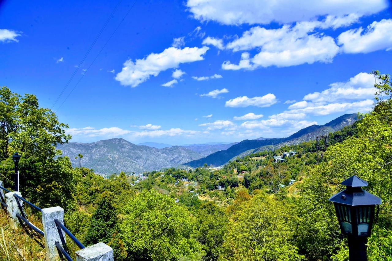Kumaon Roop Near Neem Karoli Temple Resort *