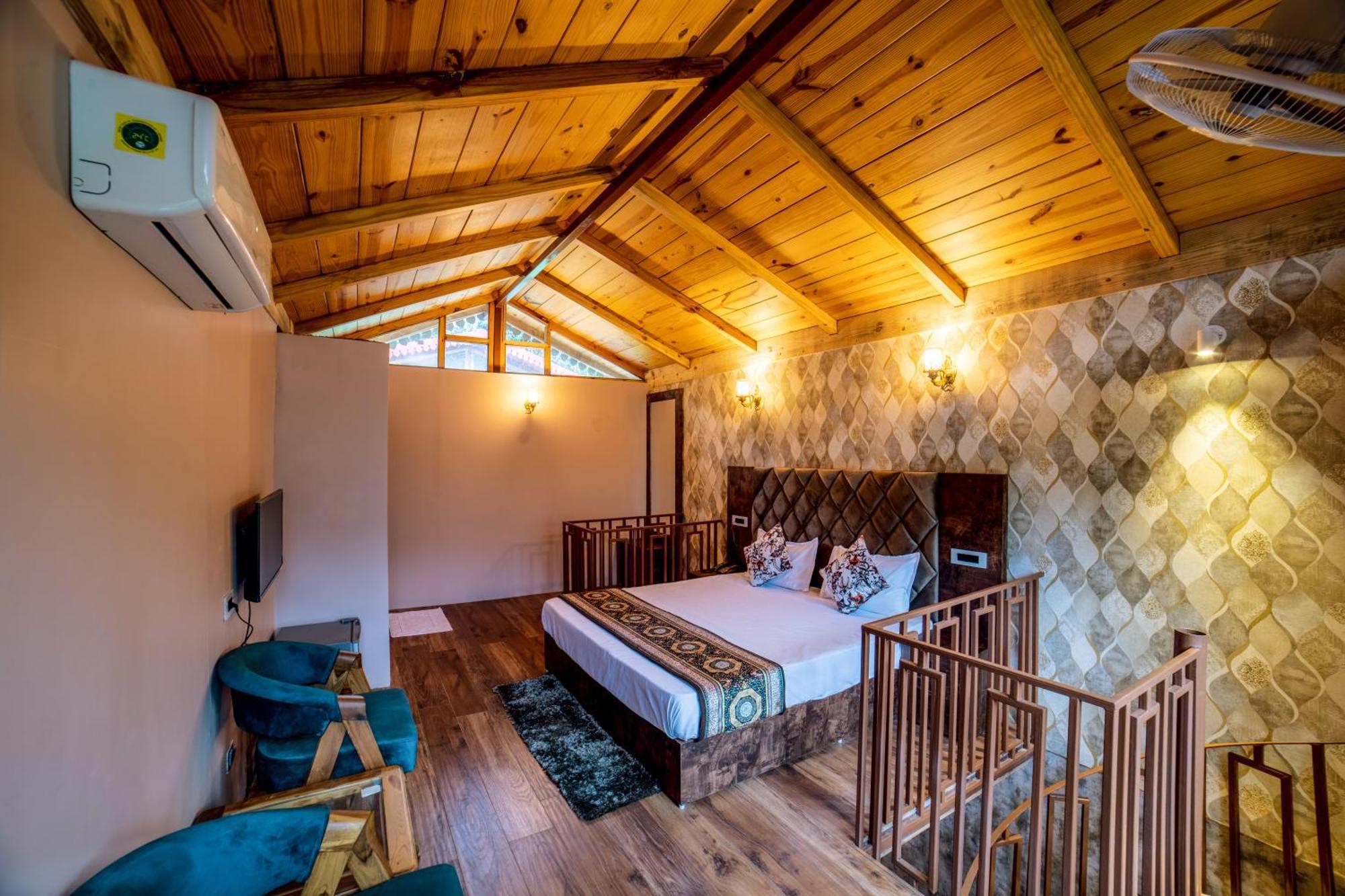 Mudras Grove Resort, Resort 3*