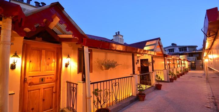 Hotel The Pavilion 3*