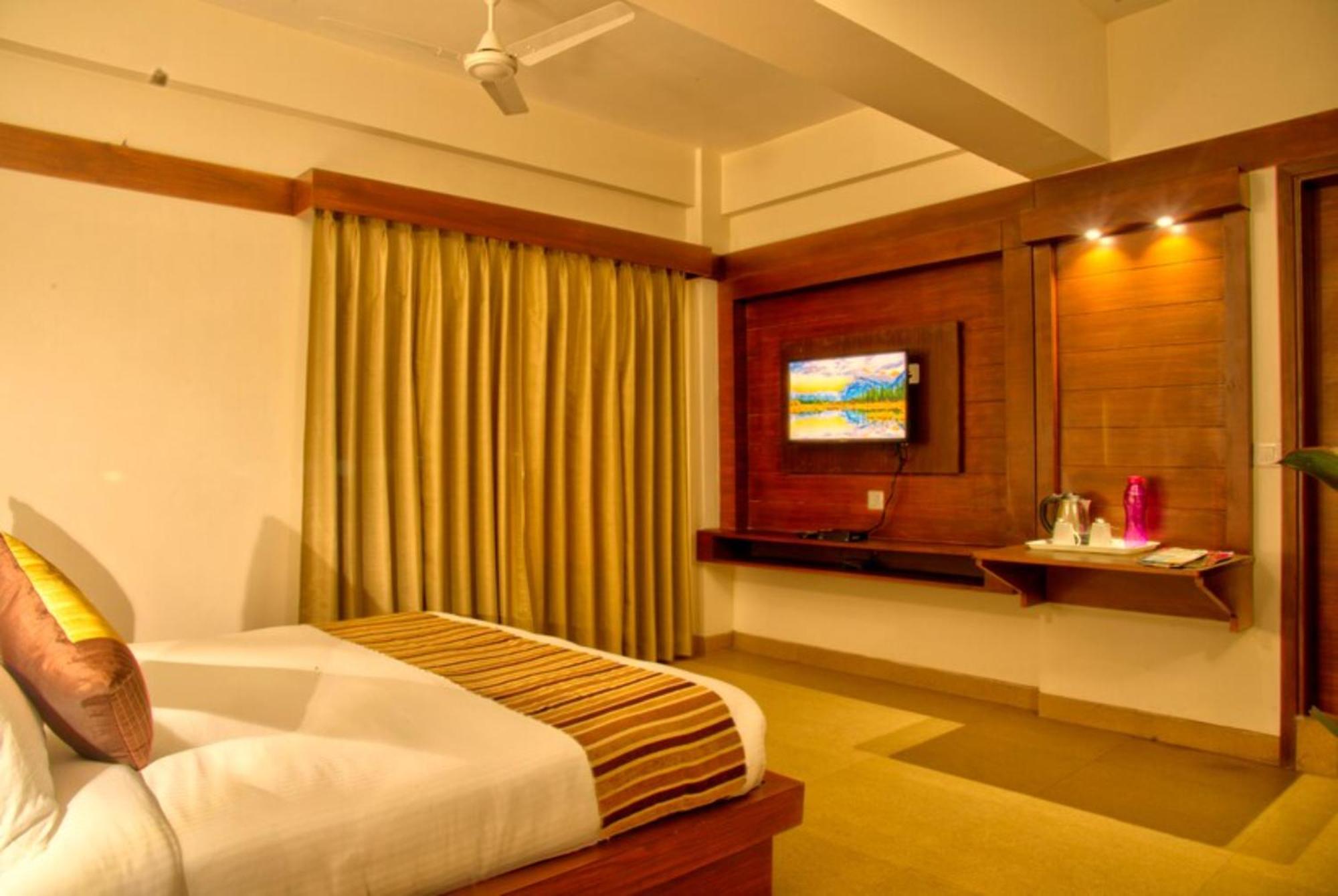 Goroomgo Luxury Palm Bhimtal - Luxury - Excellent Customer Service - Seller Hotel