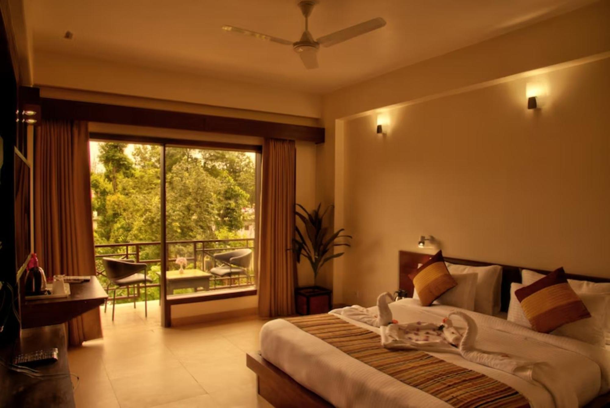 Goroomgo Luxury Palm Bhimtal - Luxury - Excellent Customer Service - Seller 3*