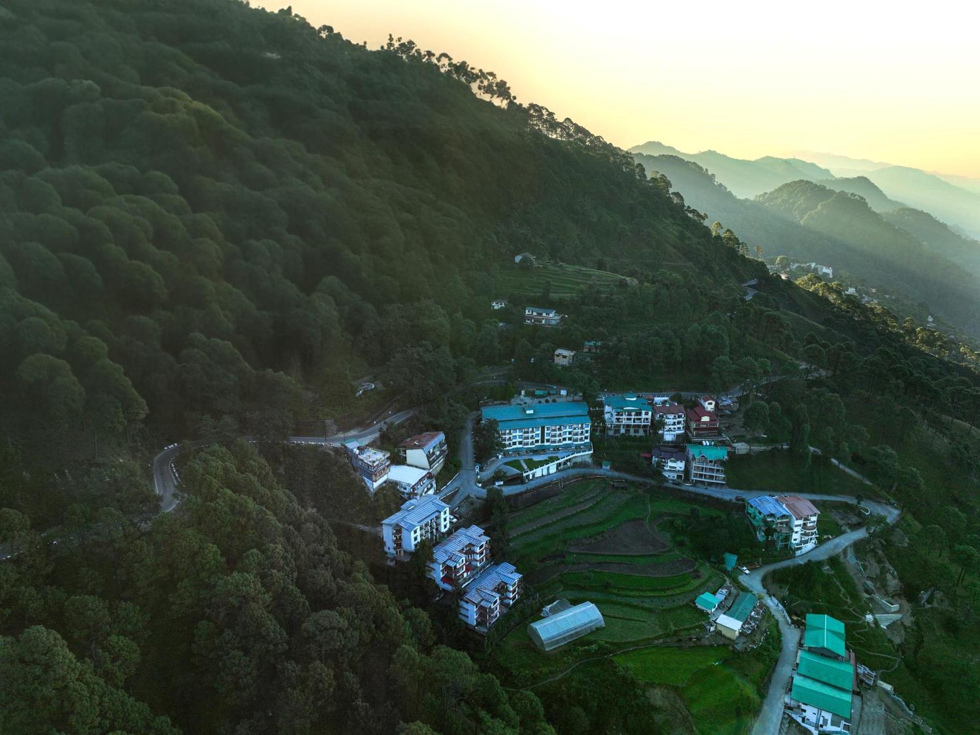 Resort Sterling Nainital