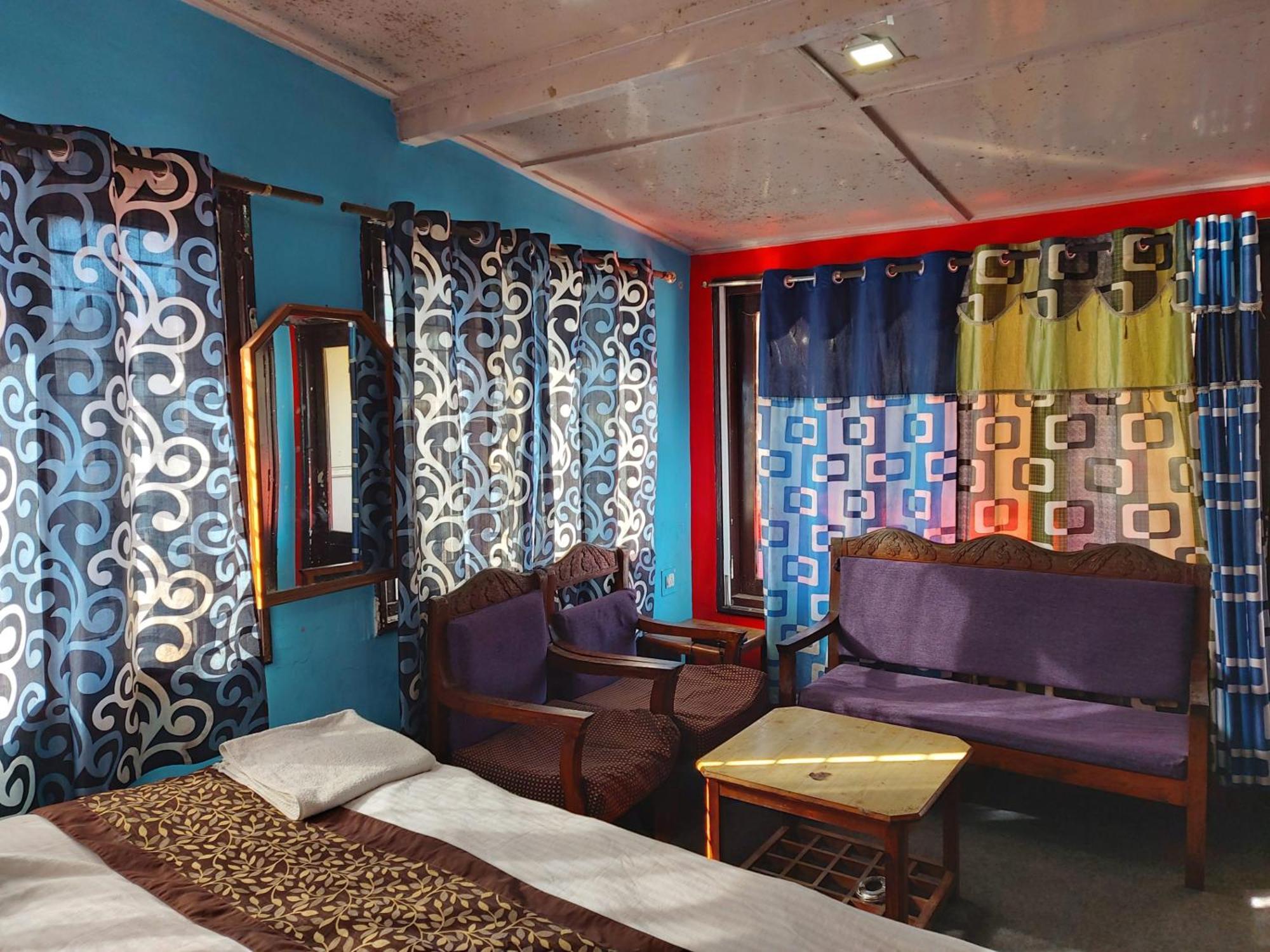 Hotel Naini Lake View Mall Road Nainital