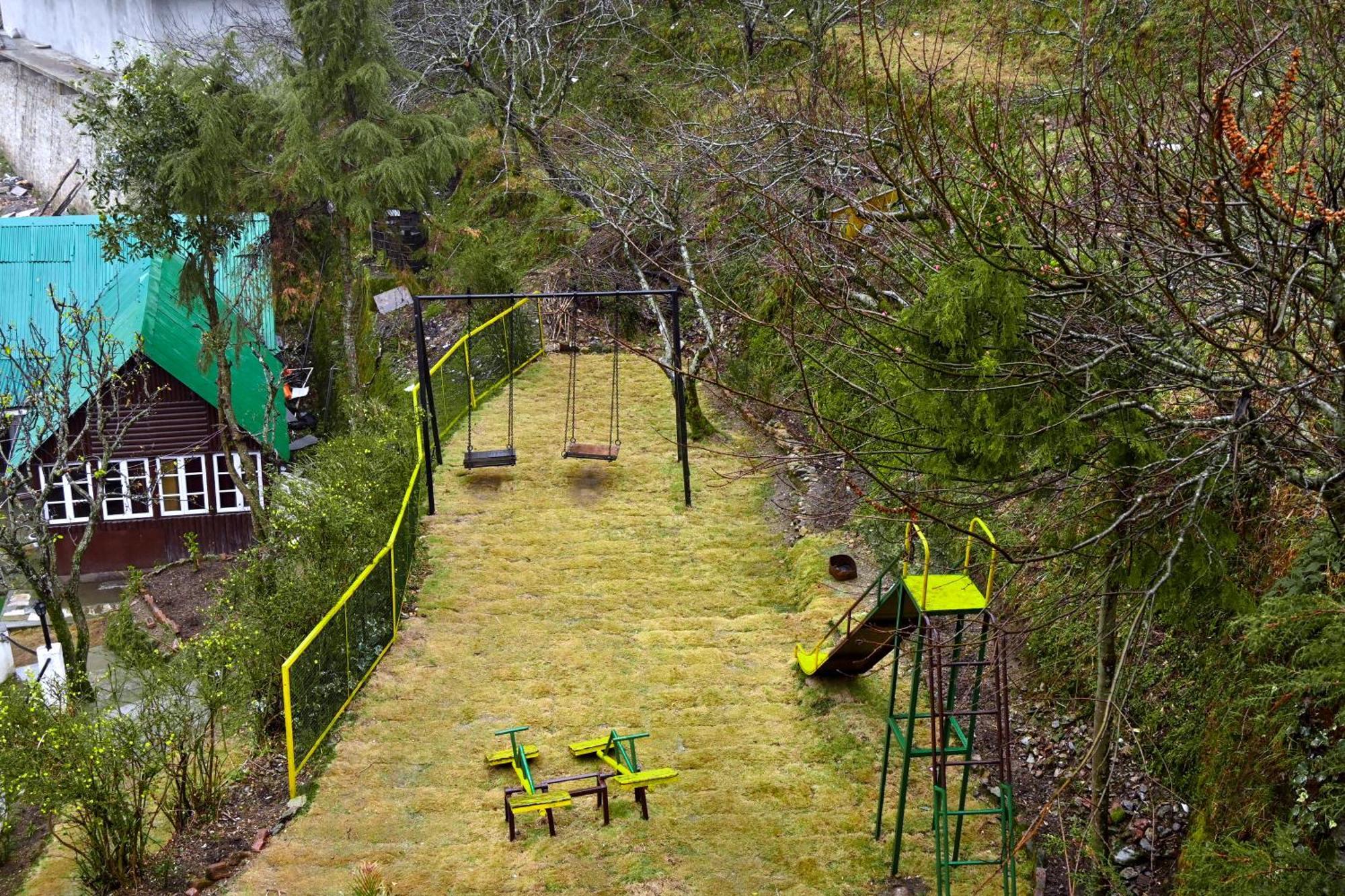 Resort Kumaon Roop Near Neem Karoli Temple Nainital