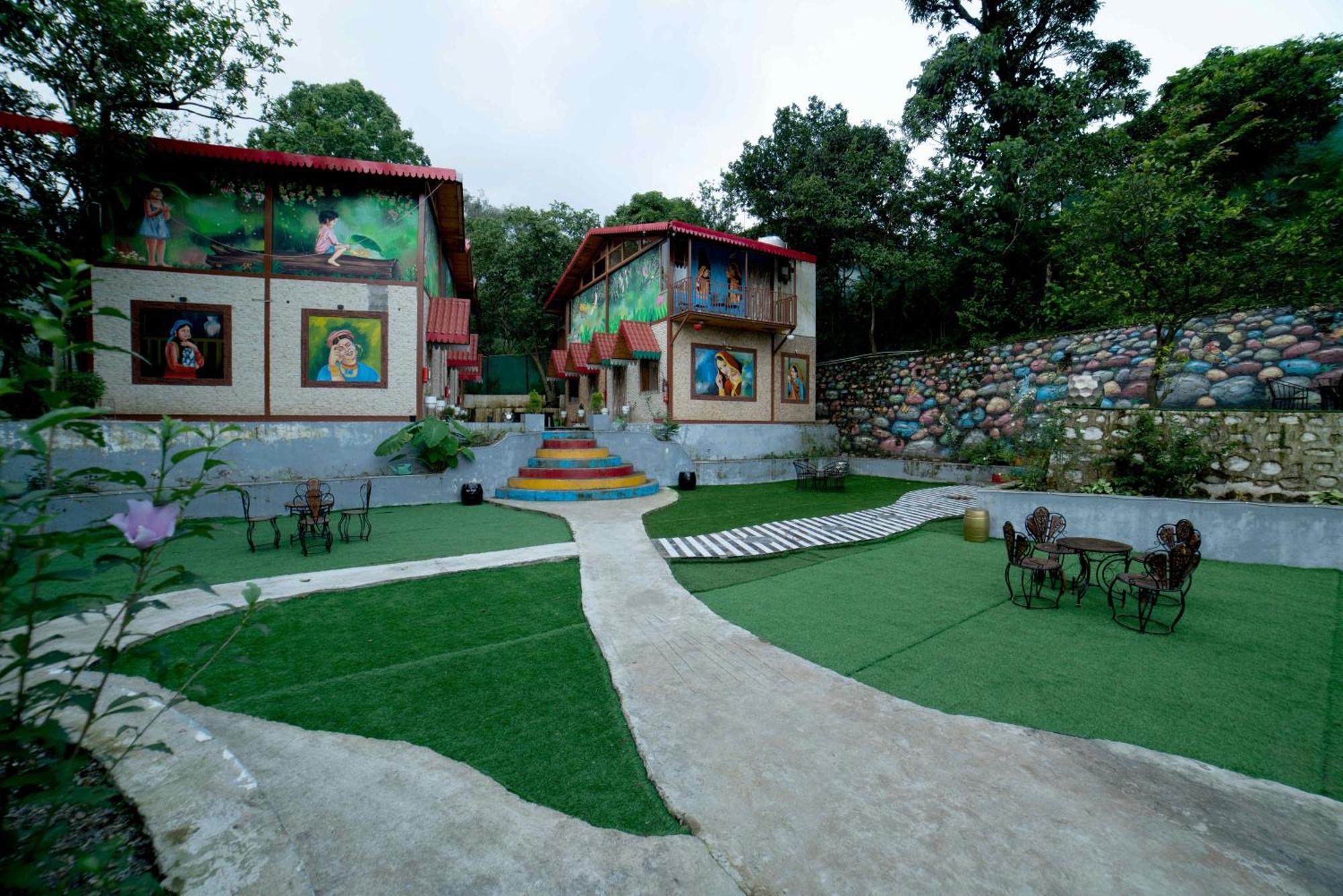 Mudras Grove Resort, 3* Nainital