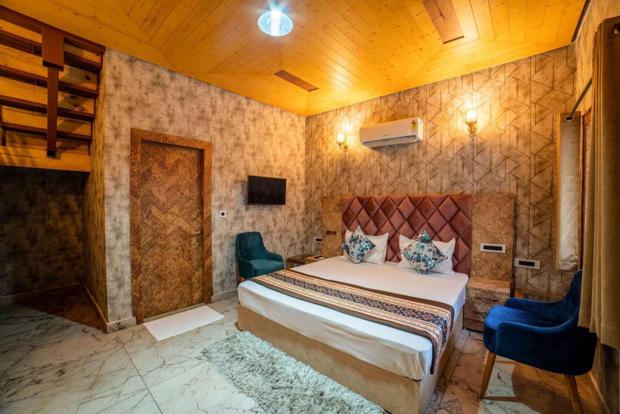 Resort Mudras Grove Resort, 3*