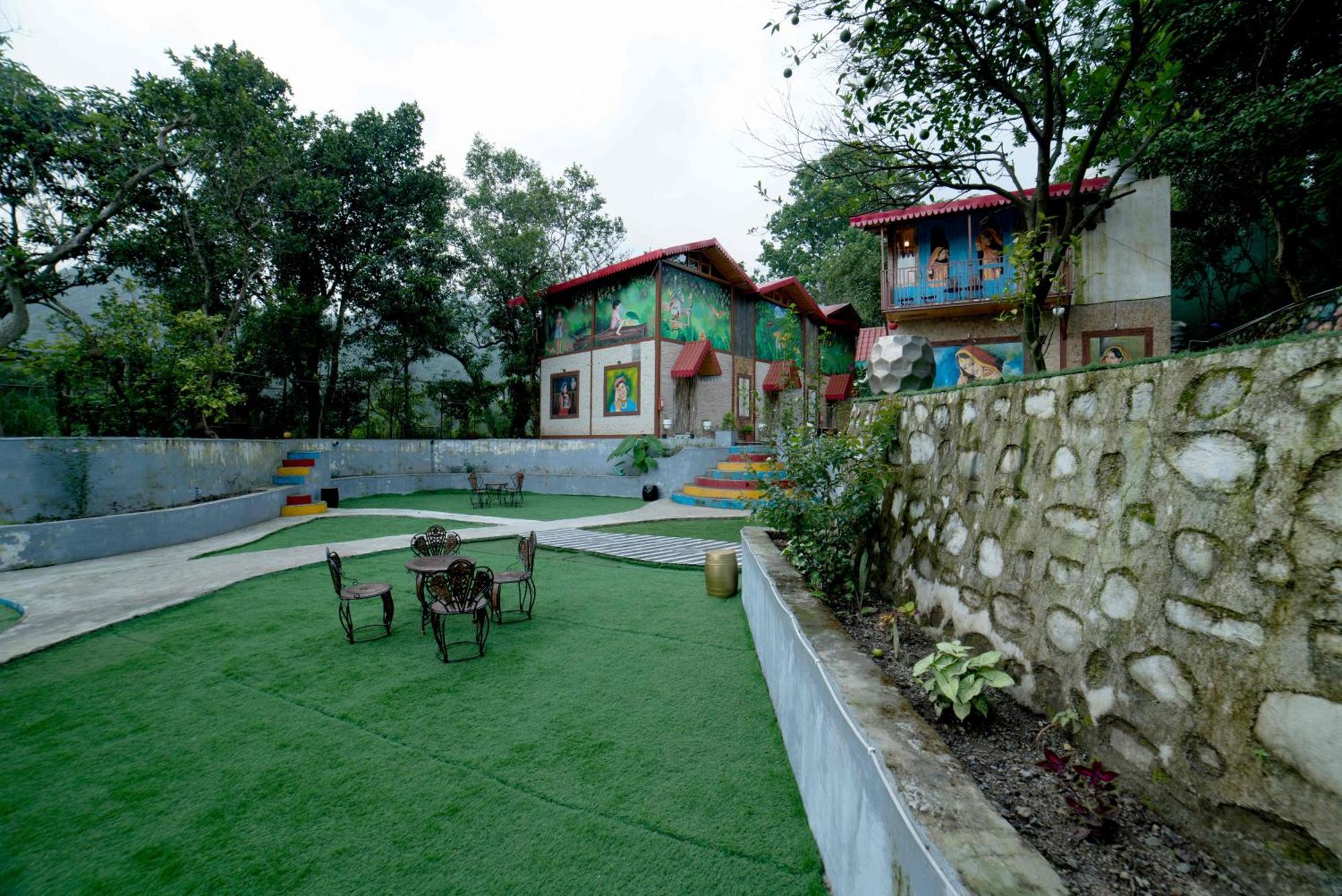 Mudras Grove Resort, 3*