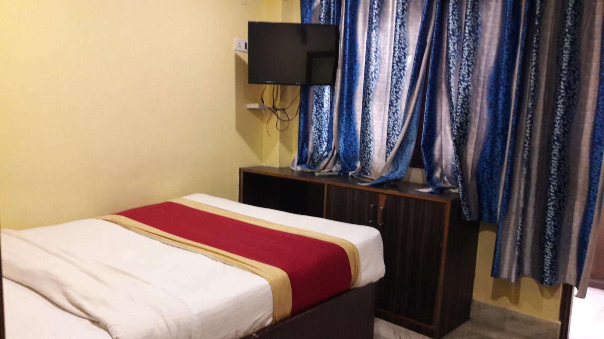 Nainital The Flat#Tiess Near Boat House Club And Naini Lake - Prime Location & Luxury Room - Excellent Customer Service Awarded Nainital