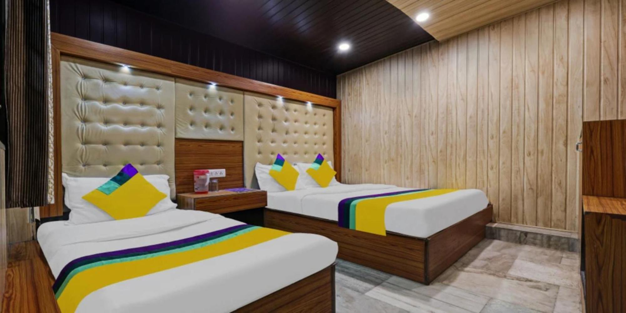 Nainital The Flat#Tiess Near Boat House Club And Naini Lake - Prime Location & Luxury Room - Excellent Customer Service Awarded