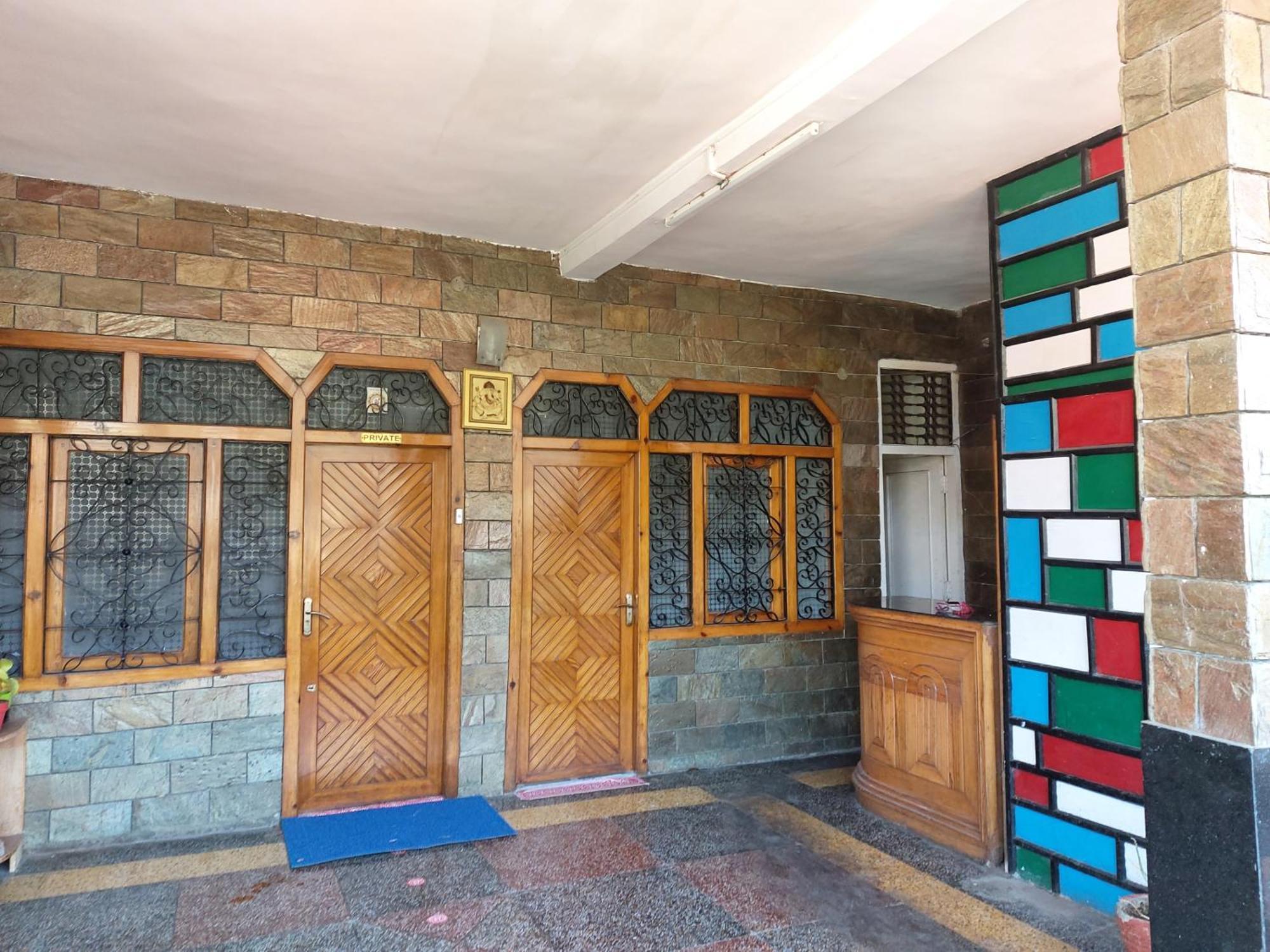 Lake View Mall Road 3* Nainital