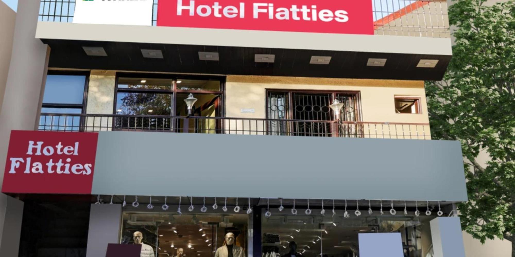 Flattiess ! Near Mall Road - Open Sitting Area On Terrace With Full Naini View And Mountain Valley View - Wi Fi - Service Available - Rated 3*